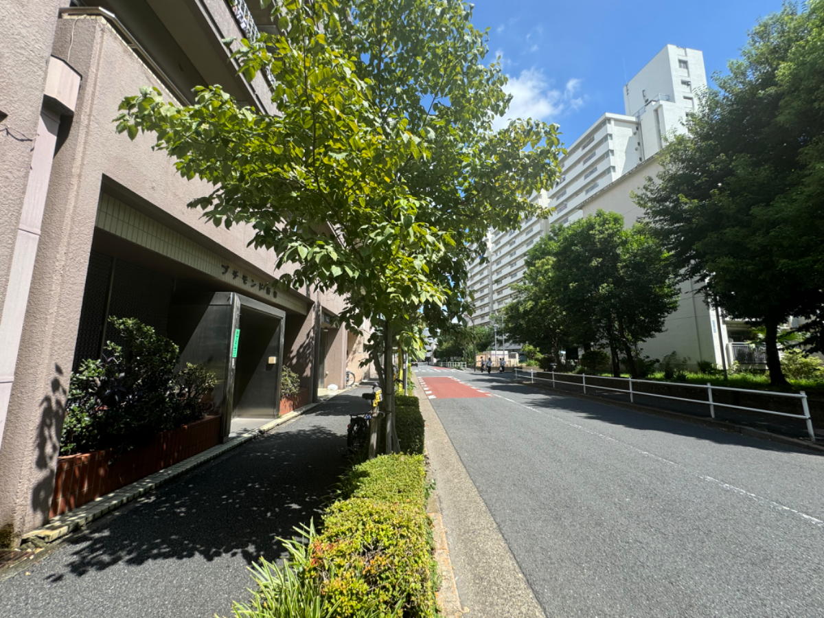 v20241120174114/fresh/building/J00100369158_13