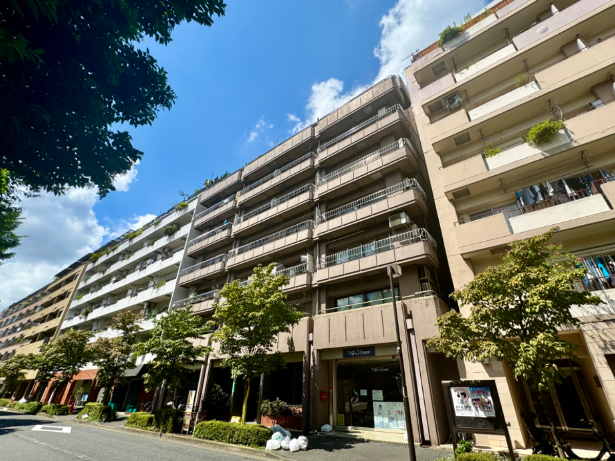 v20241120174114/fresh/building/J00100369158_14