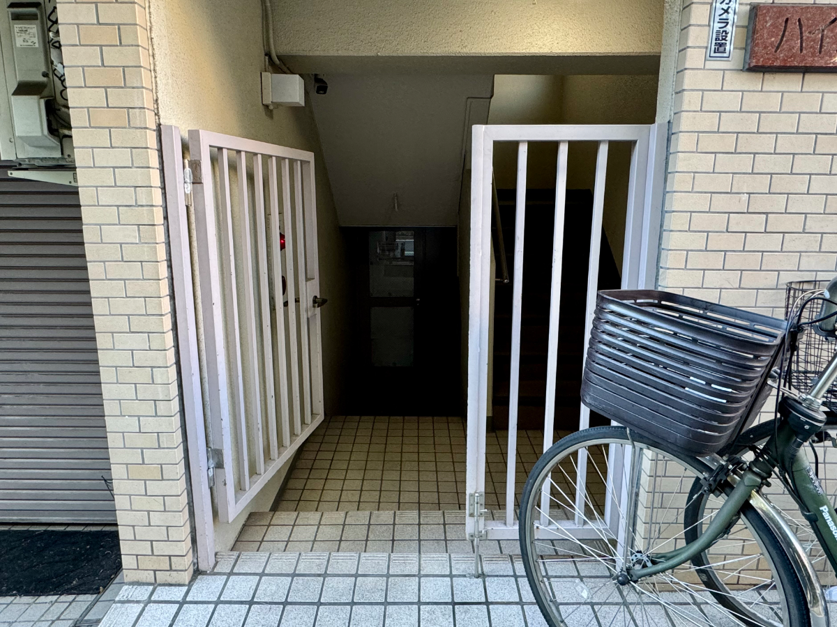 v20241125174106/fresh/building/J00100358287_3