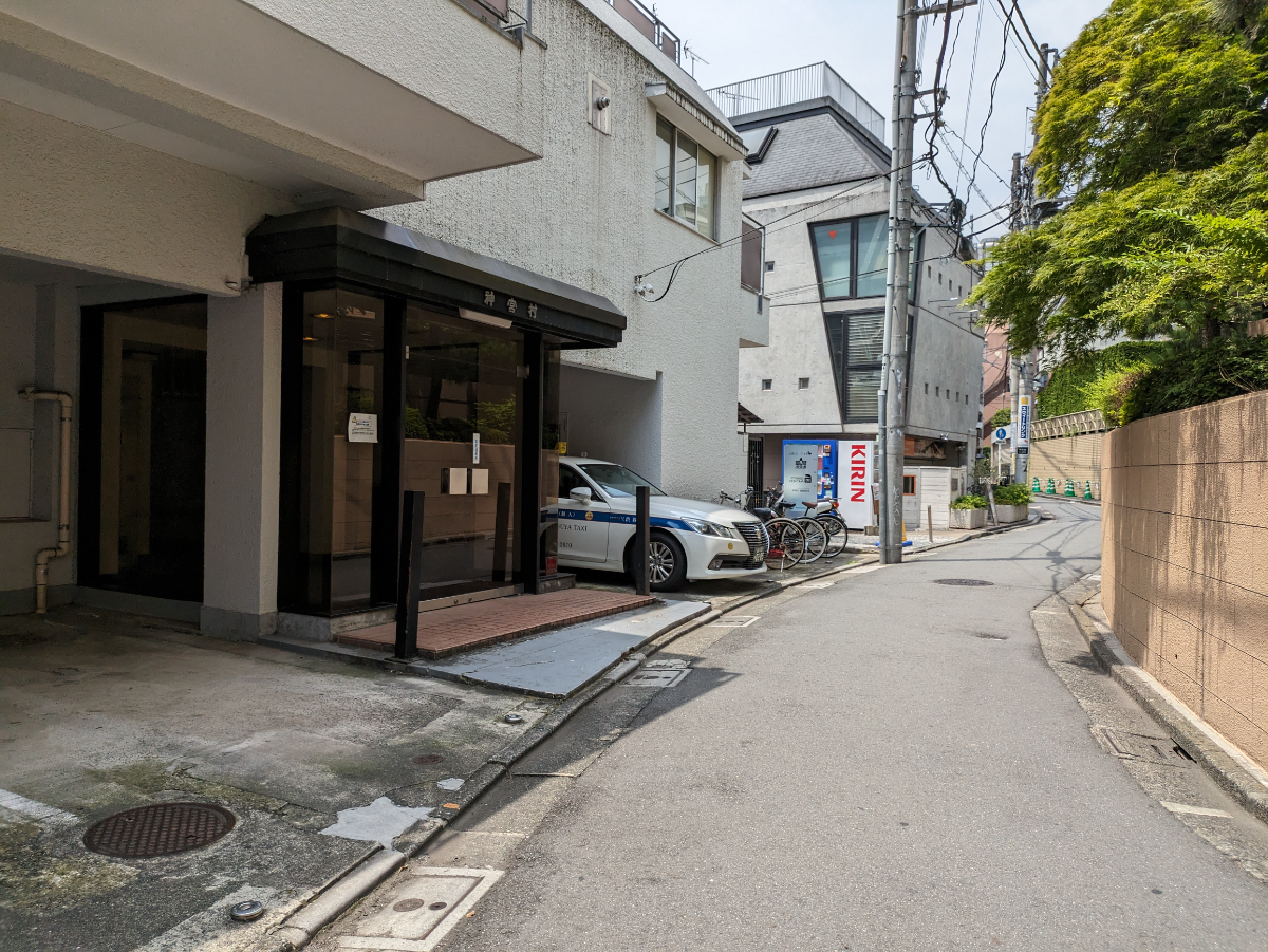 v20241127174058/fresh/building/J00100356591_2