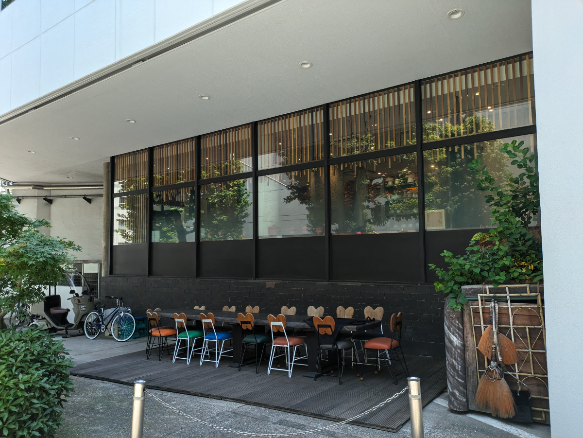 v20241127174058/fresh/building/J00100367640_11