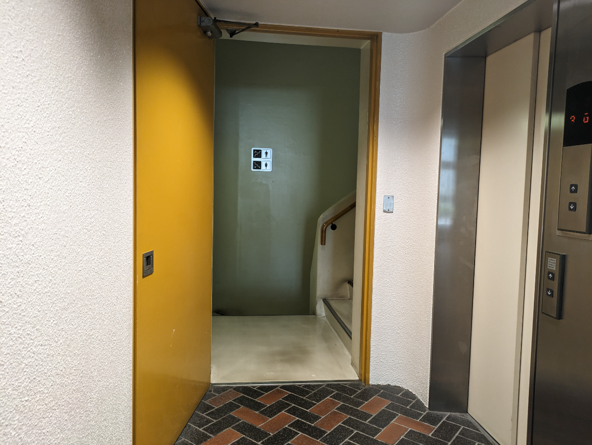 v20241127174058/fresh/building/J00100367640_8