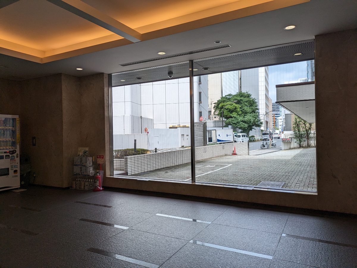 v20241127174058/fresh/building/J00100368926_64