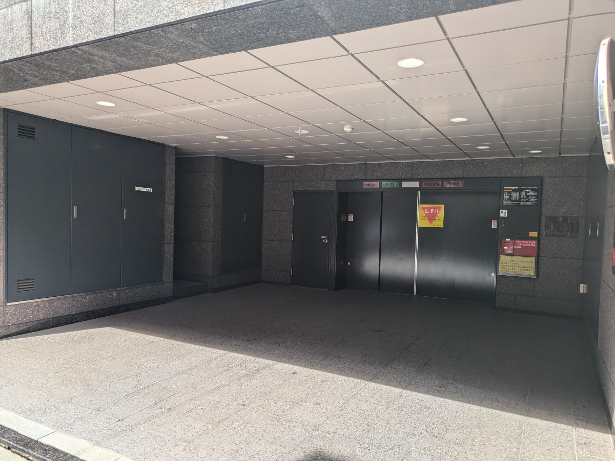 v20241128174054/fresh/building/J00100360631_11