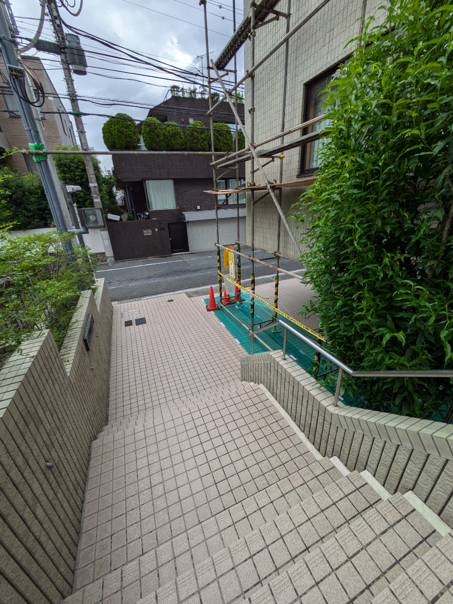 v20241128174054/fresh/building/J00100368455_9