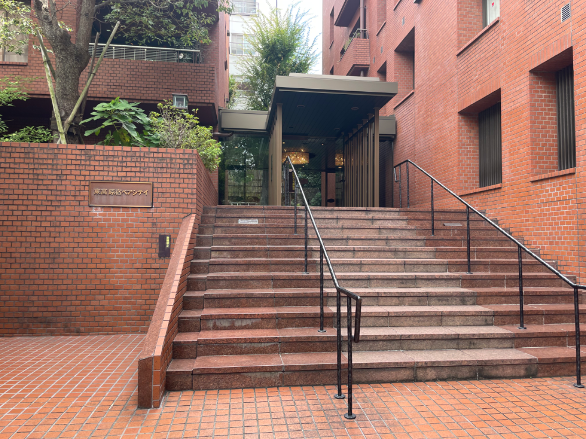 v20241206174107/fresh/building/J00100369152_3