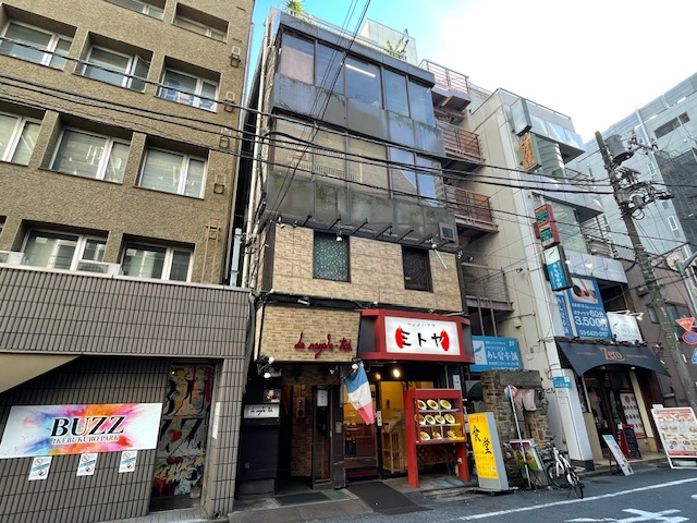 v20241206174107/fresh/building/J00100388619_1