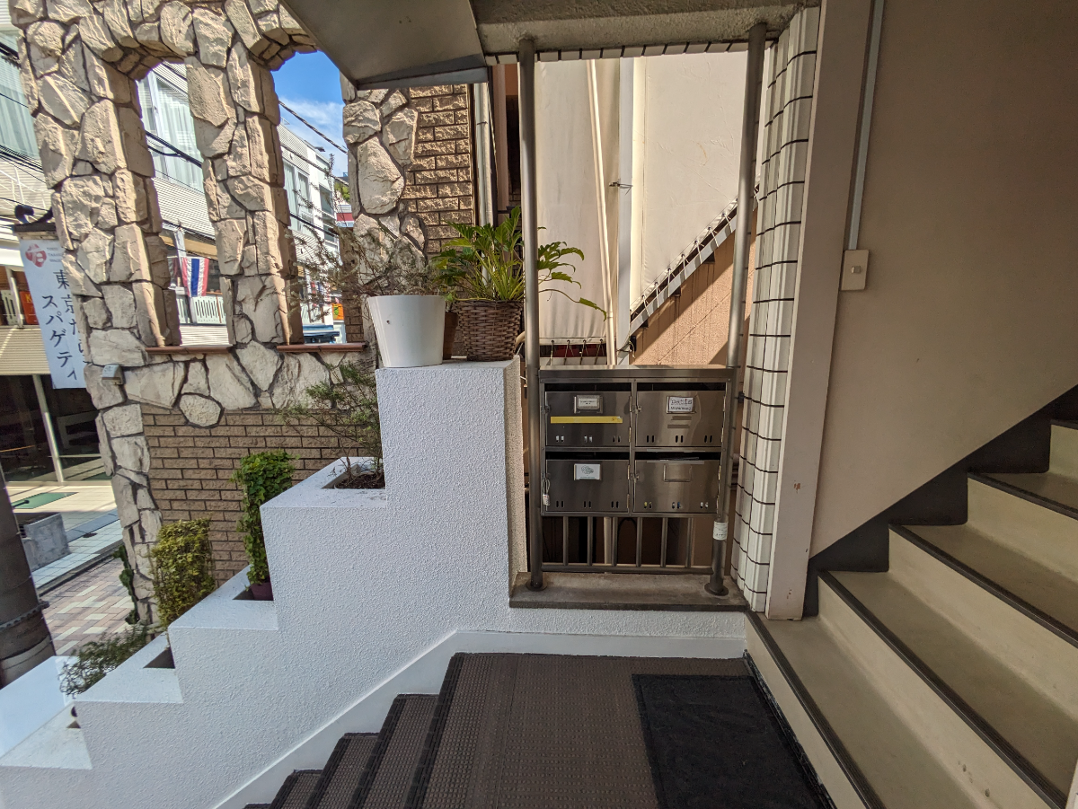 v20241213174104/fresh/building/J00100359849_13