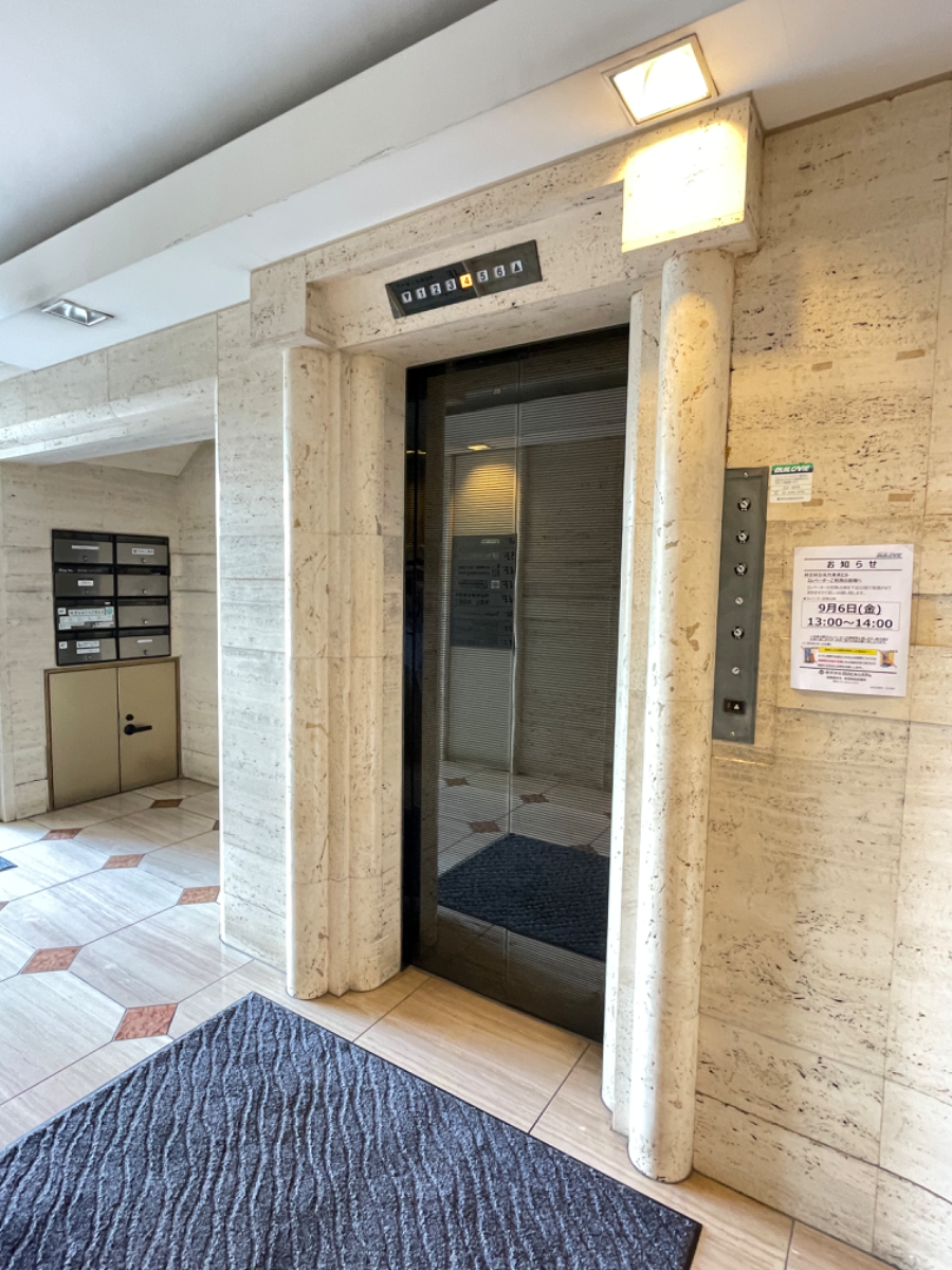 v20241219174105/fresh/building/J00100358582_4