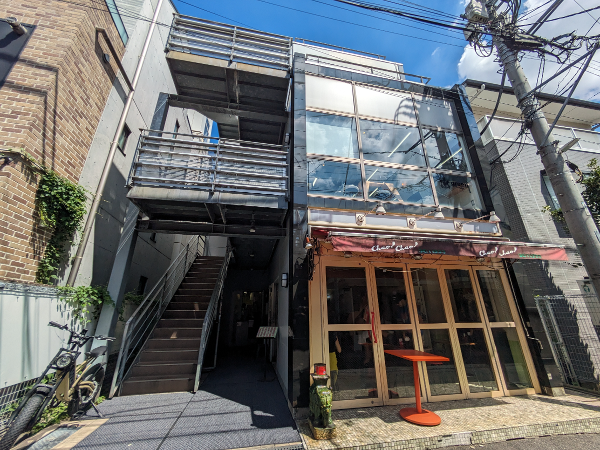 v20241219174105/fresh/building/J00100363227_1