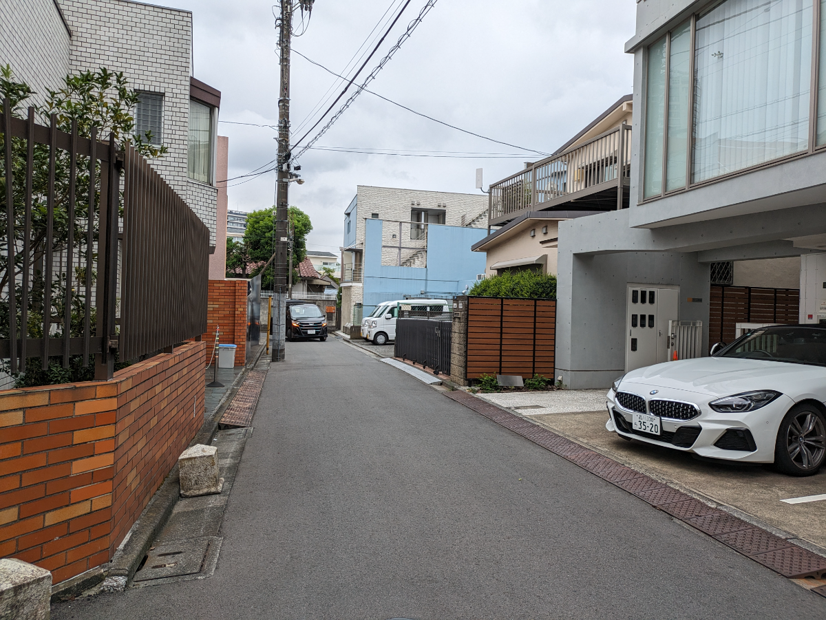 v20241221174033/fresh/building/J00100365822_2