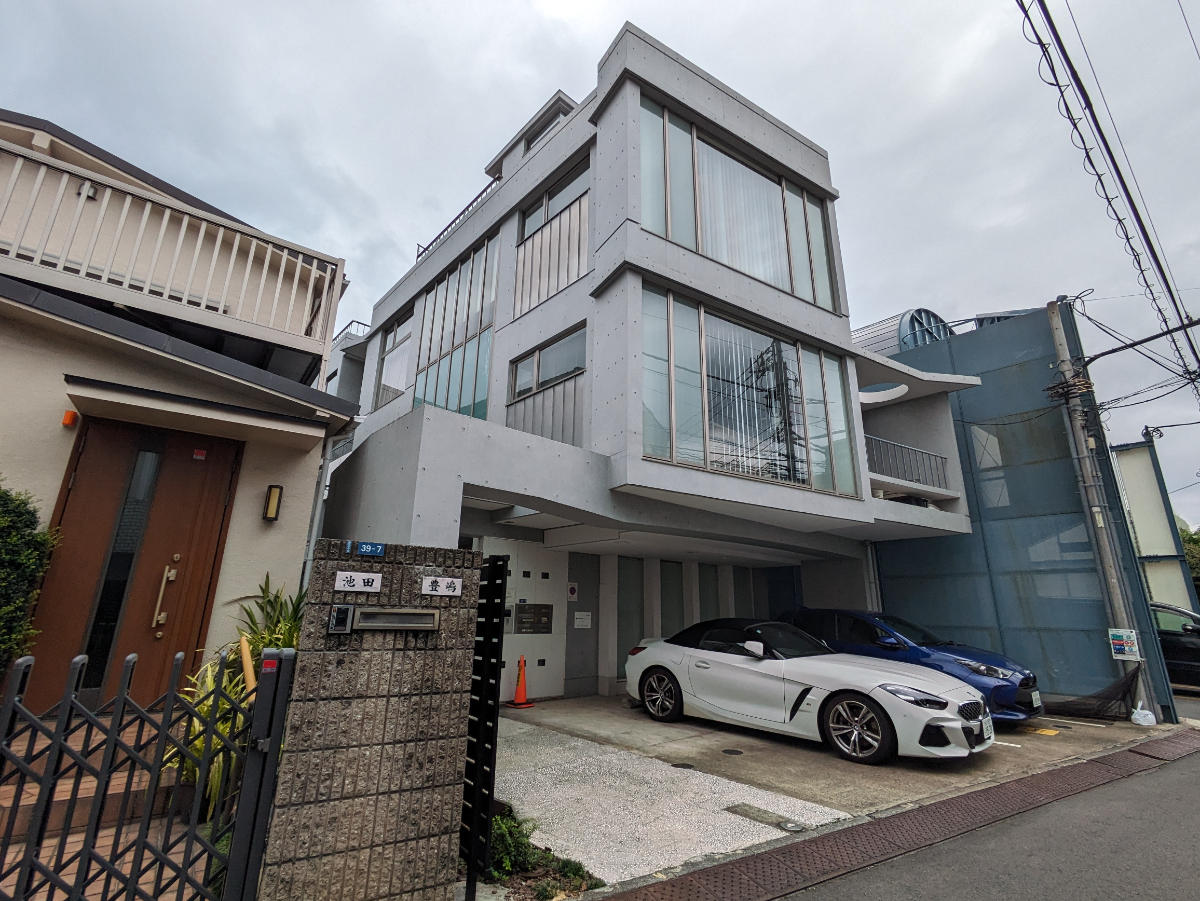 v20241221174033/fresh/building/J00100365822_6