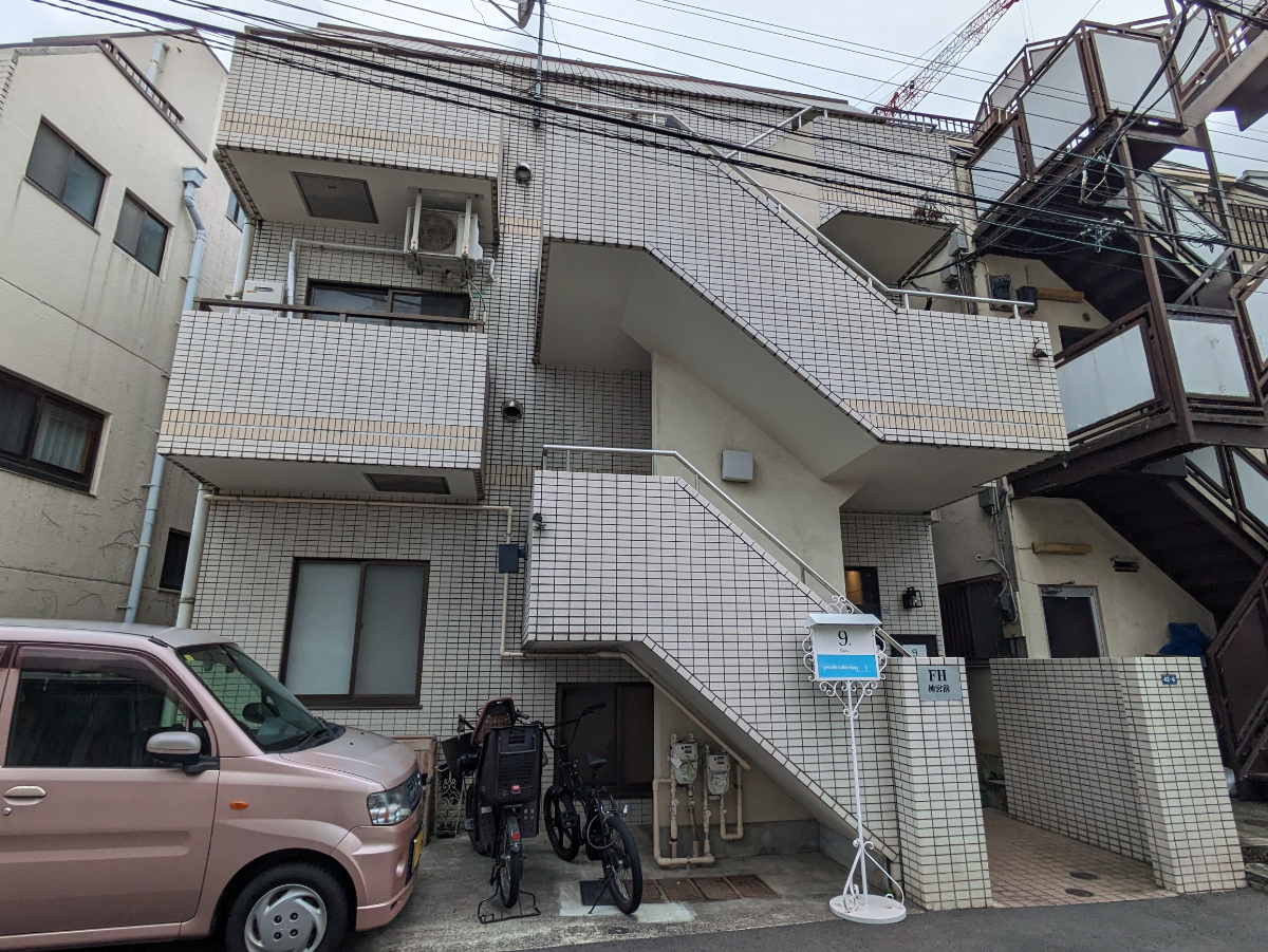 v20241221174033/fresh/building/J00100366174_1