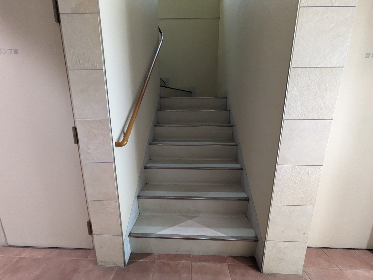 v20241221174033/fresh/building/J00100366407_5