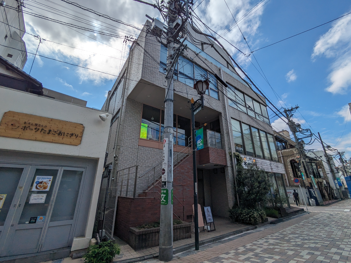 v20241221174033/fresh/building/J00100366407_6