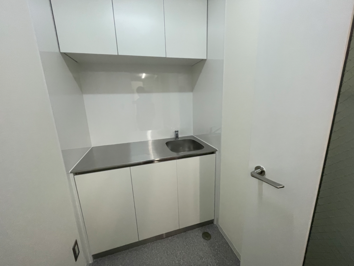 v20241222174037/fresh/building/J00100357096_13