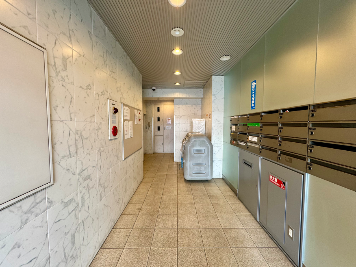 v20241222174037/fresh/building/J00100359949_11