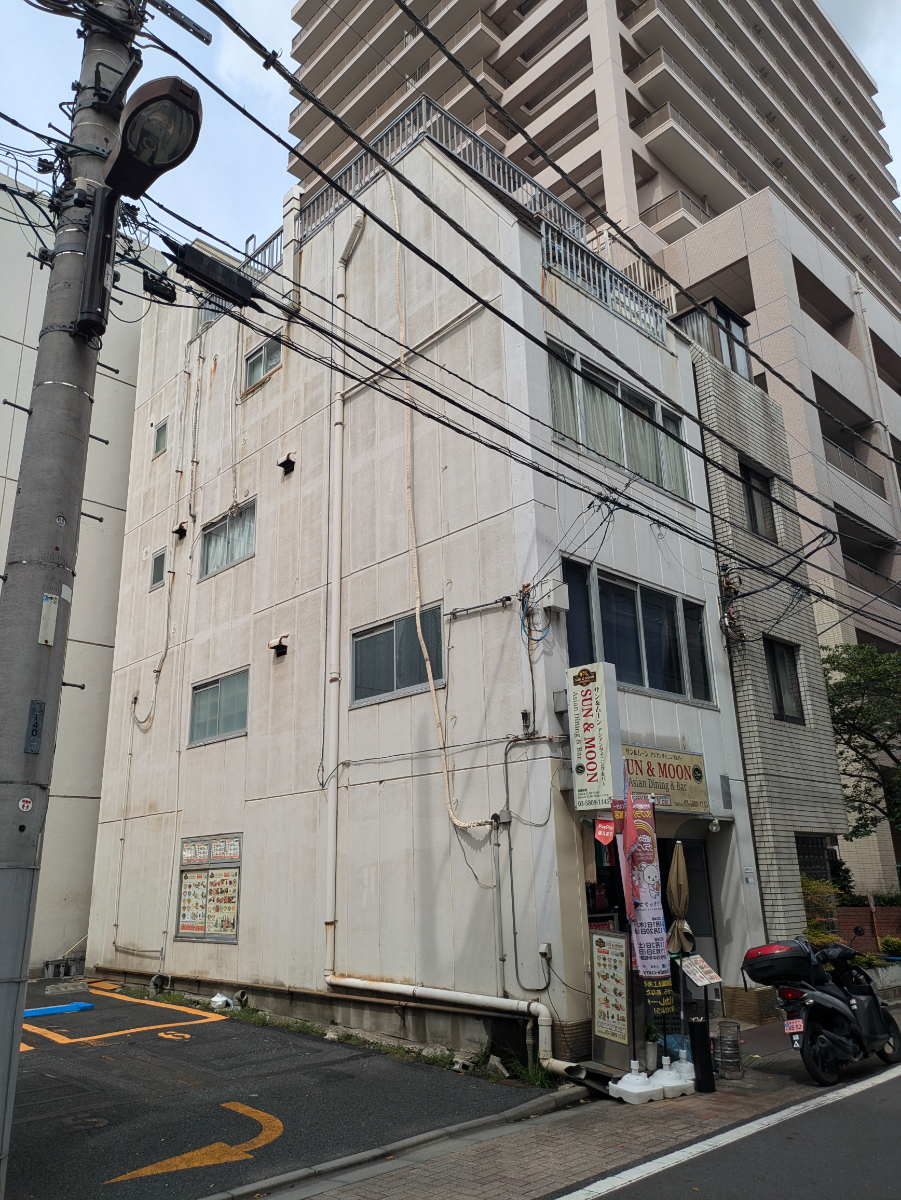 v20241225174103/fresh/building/J00100370588_10