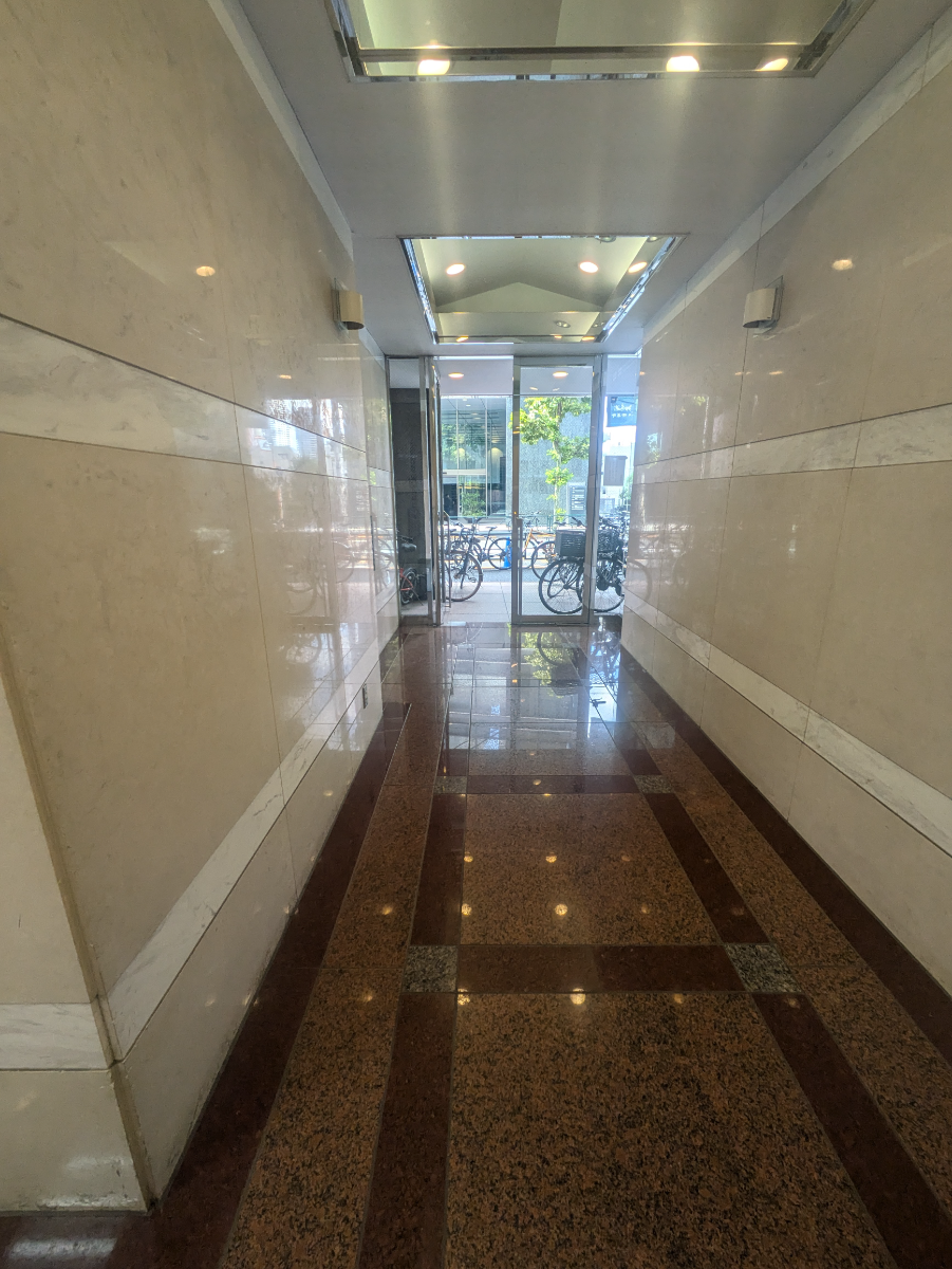 v20250106174059/fresh/building/J00100363514_12