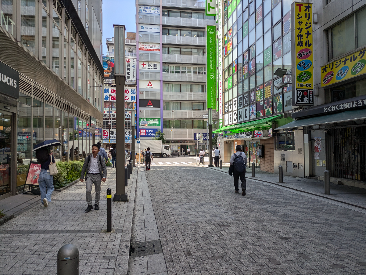 v20250129174116/fresh/building/J00100359306_11