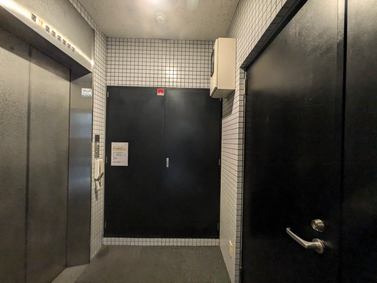 v20250206174110/fresh/building/J00100363811_4