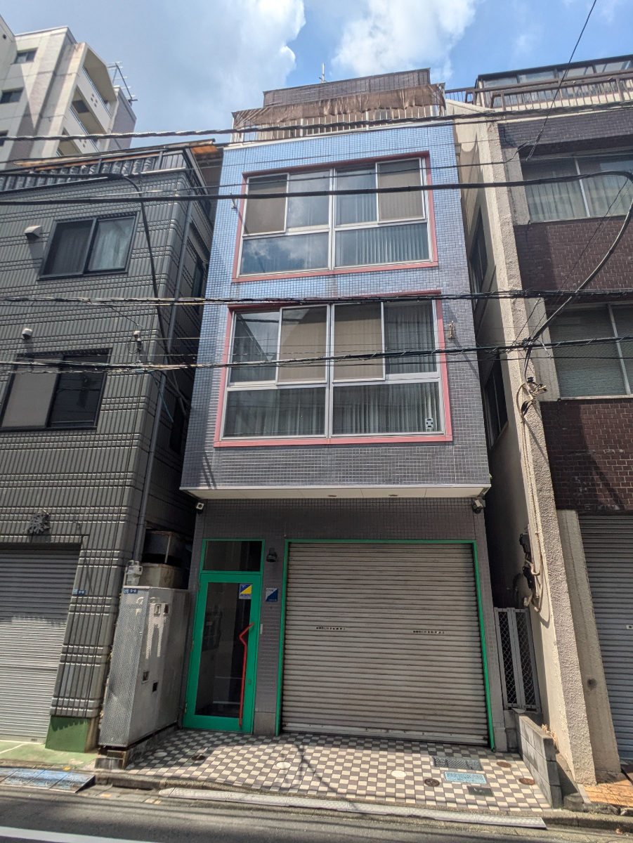 v20250209174041/fresh/building/J00100365018_1