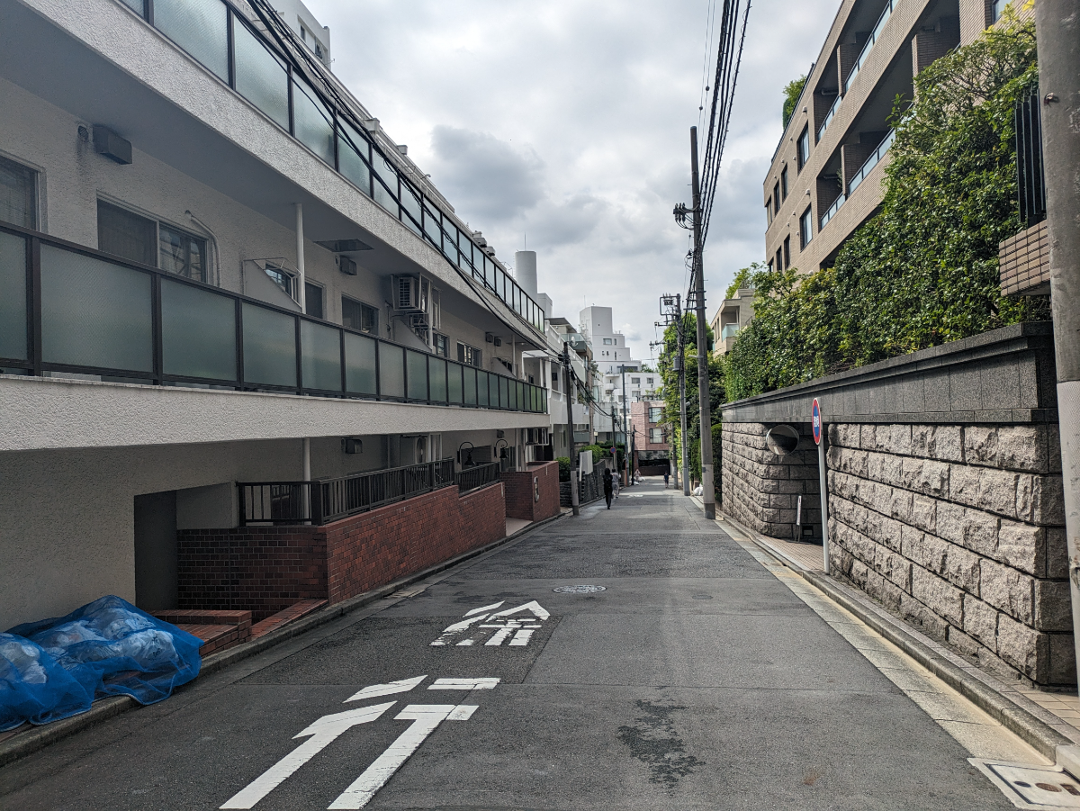 v20250213174113/fresh/building/J00100356586_15