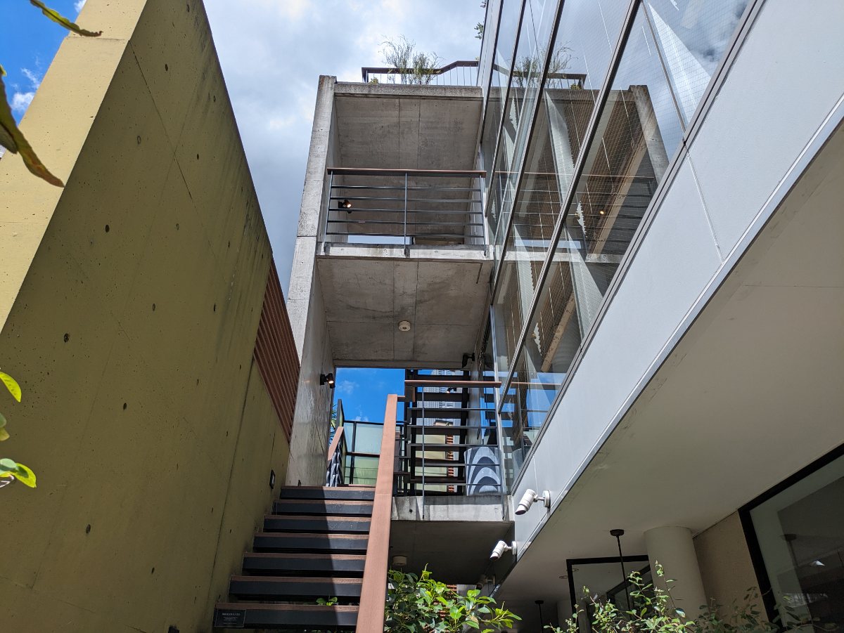 v20250220174055/fresh/building/J00100366962_8
