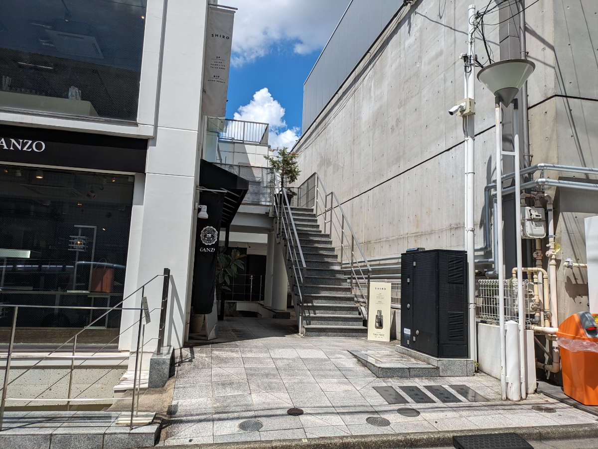 v20250220174055/fresh/building/J00100369317_4
