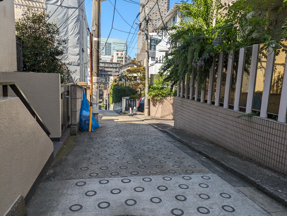 v20250224174033/fresh/building/J00100364805_2