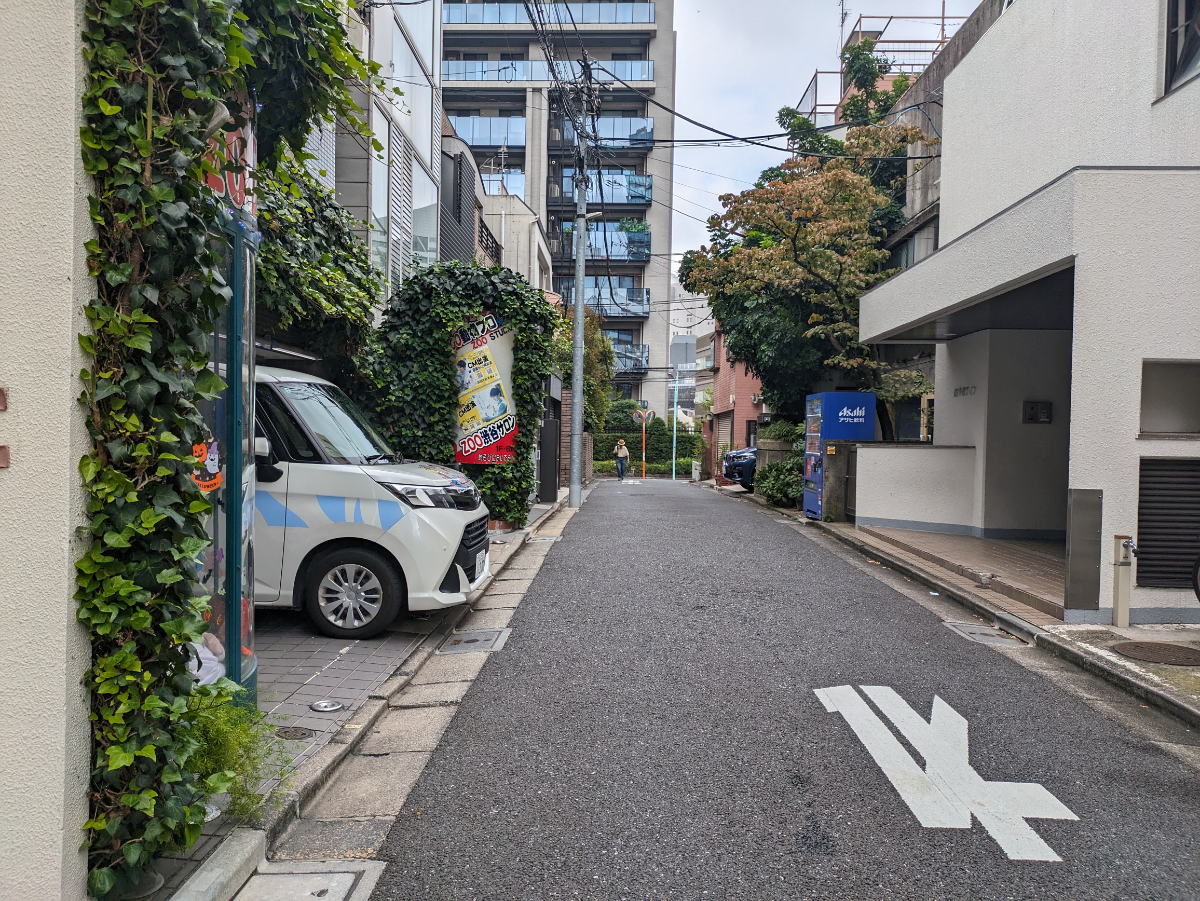 v20250303174104/fresh/building/J00100366894_9