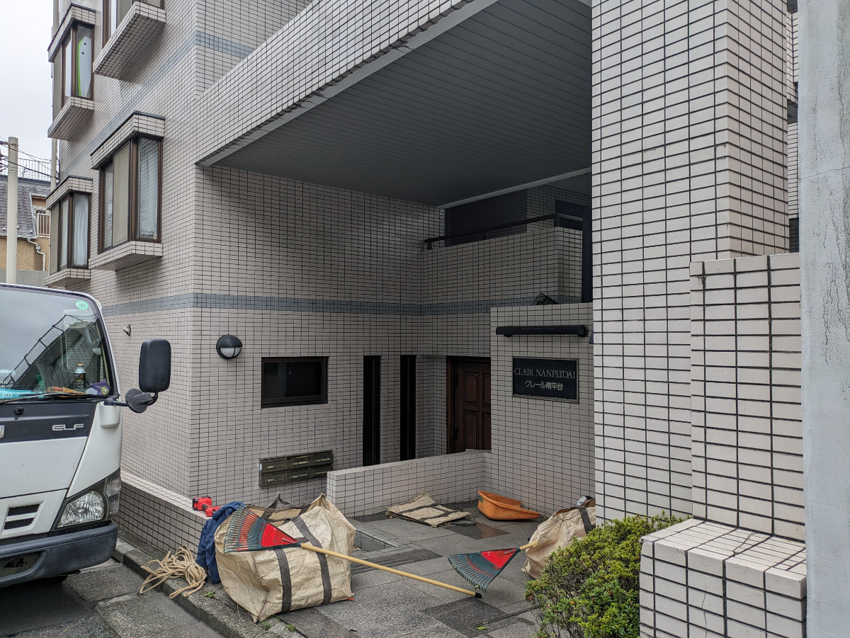 v20250303174104/fresh/building/J00100367752_7