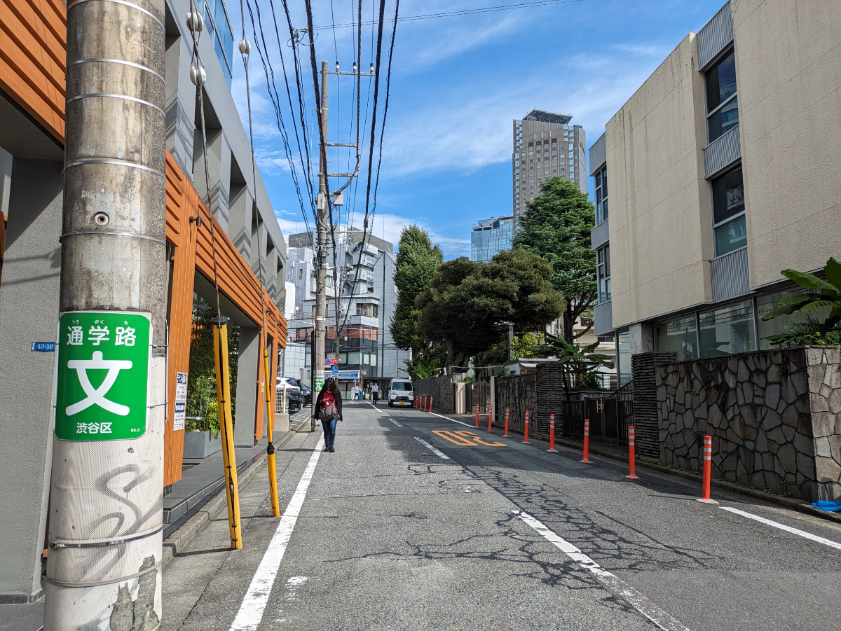 v20250307174110/fresh/building/J00100356522_17