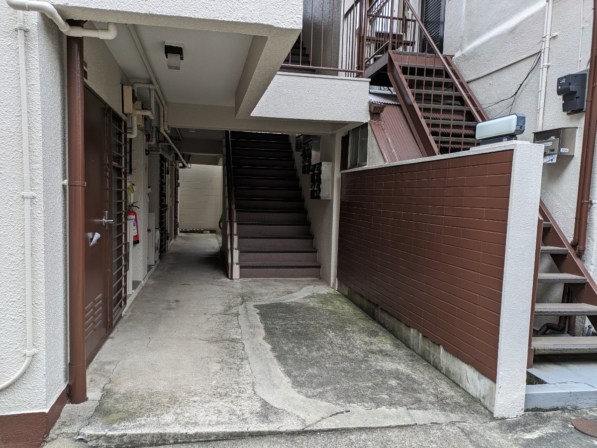 v20250312174057/fresh/building/J00100366696_3
