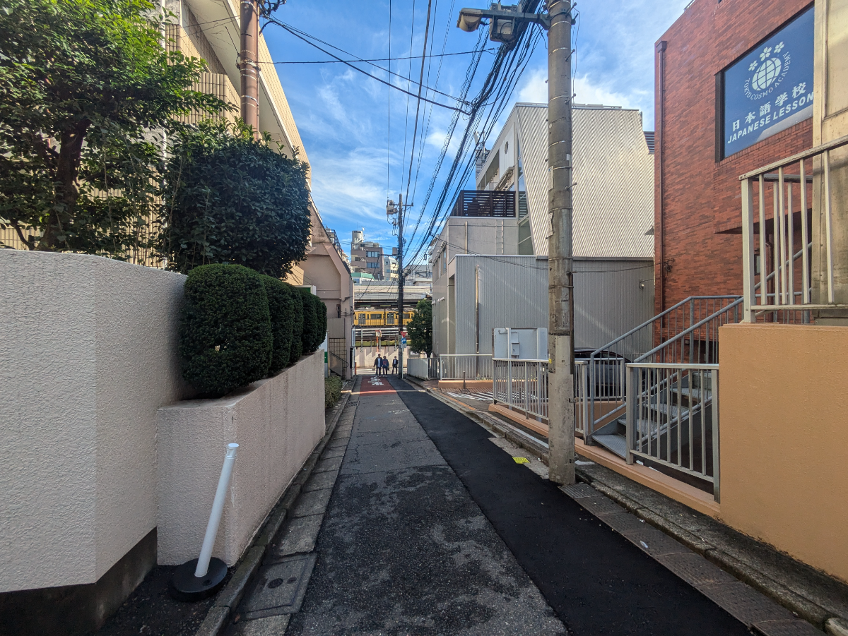 v20250319174131/fresh/building/J00100356806_7