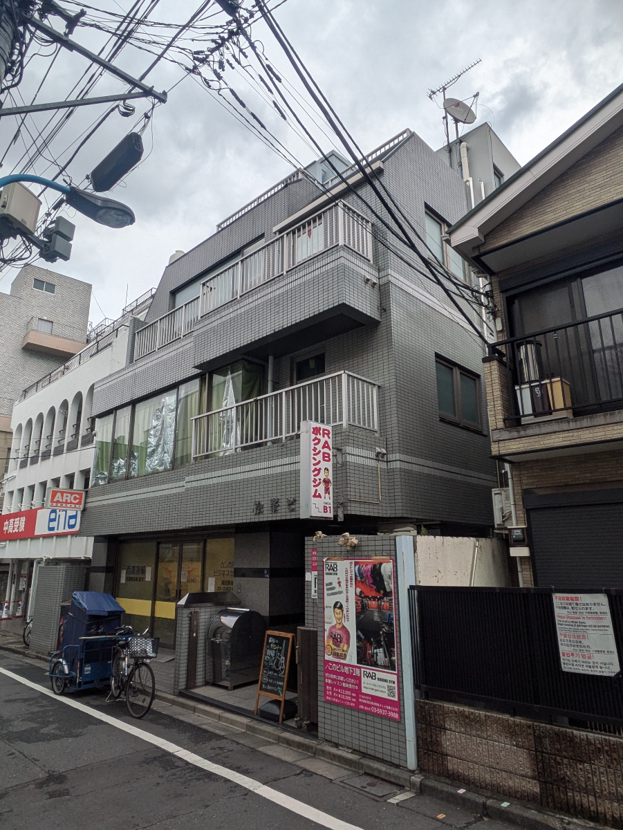 v20250319174131/fresh/building/J00100358282_10