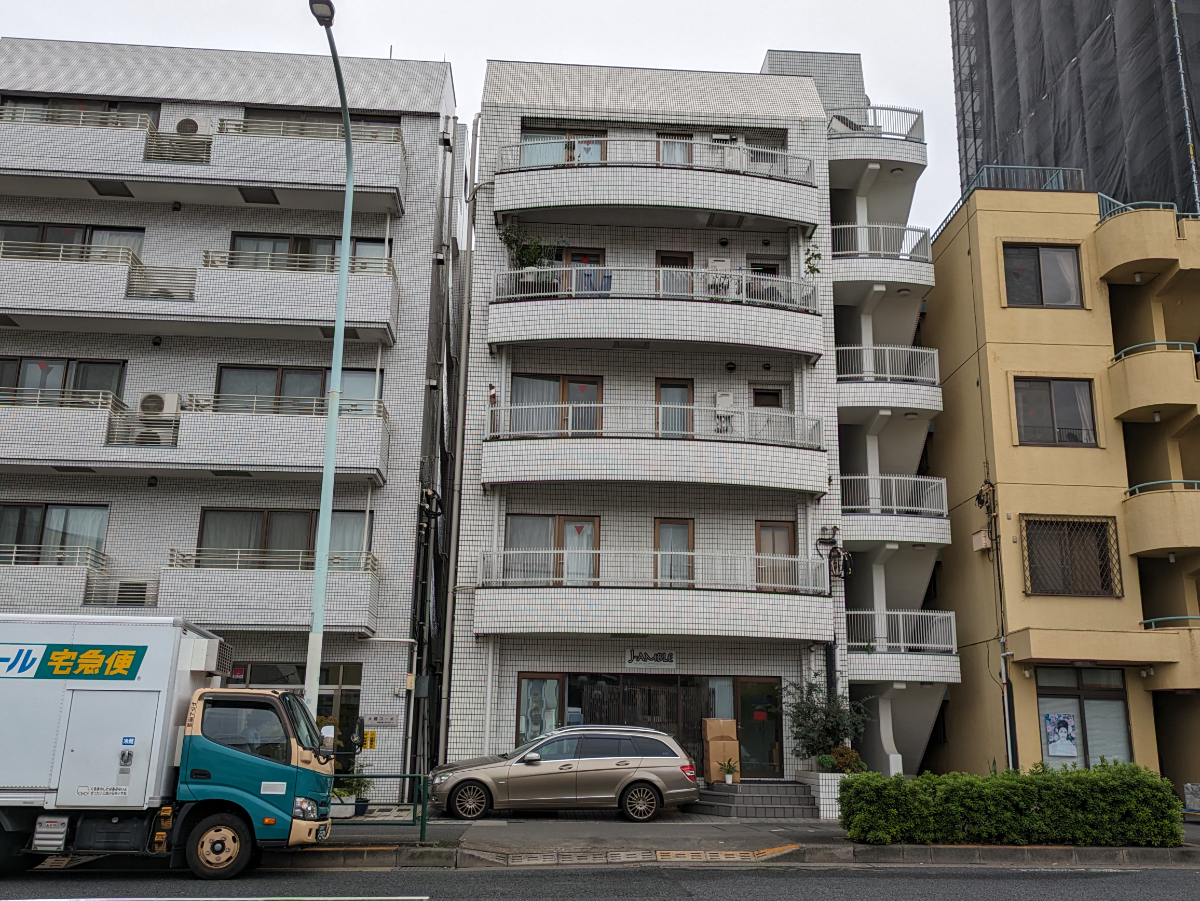 v20250319174131/fresh/building/J00100367907_1