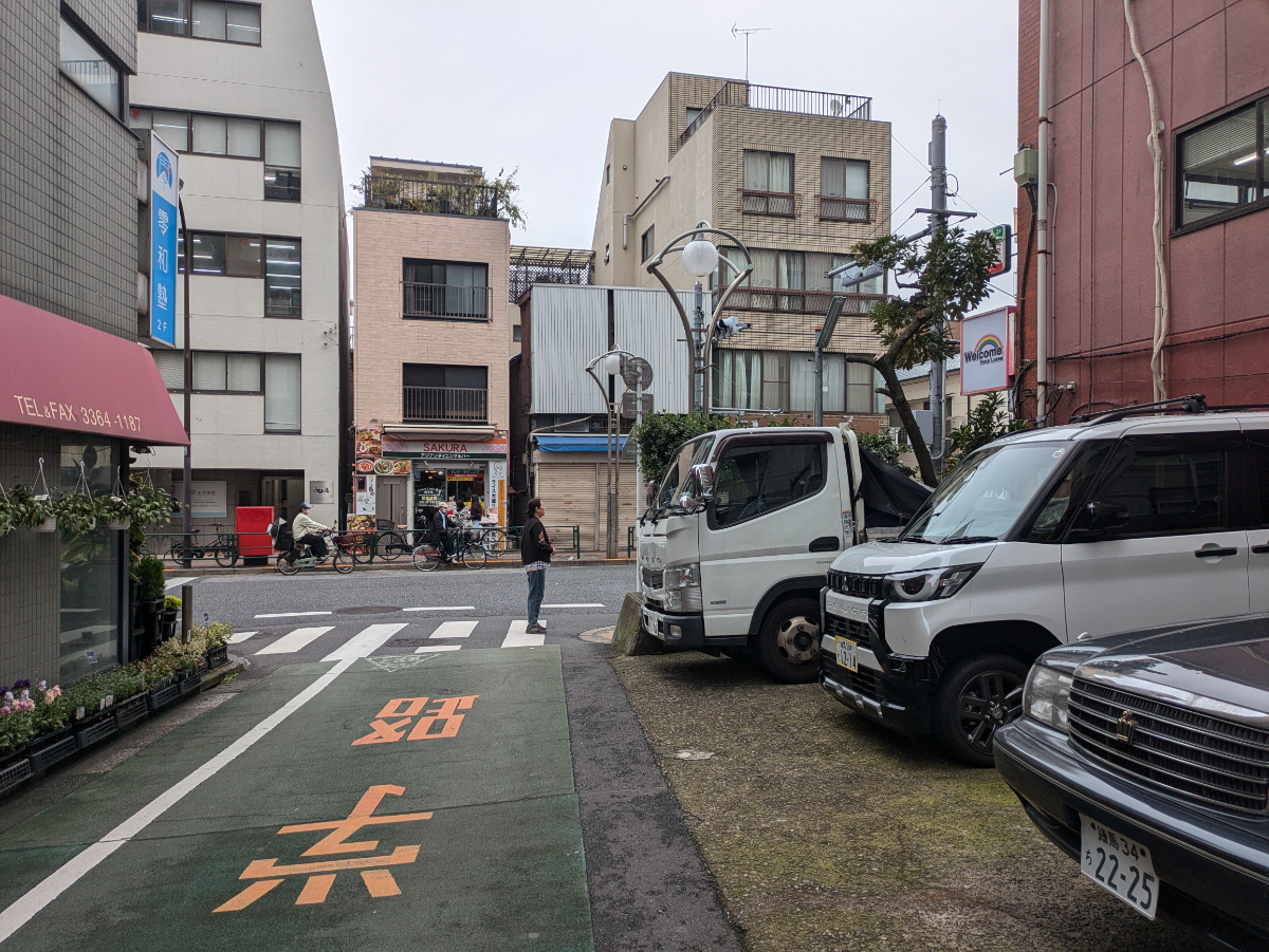 v20250319174131/fresh/building/J00100370524_10