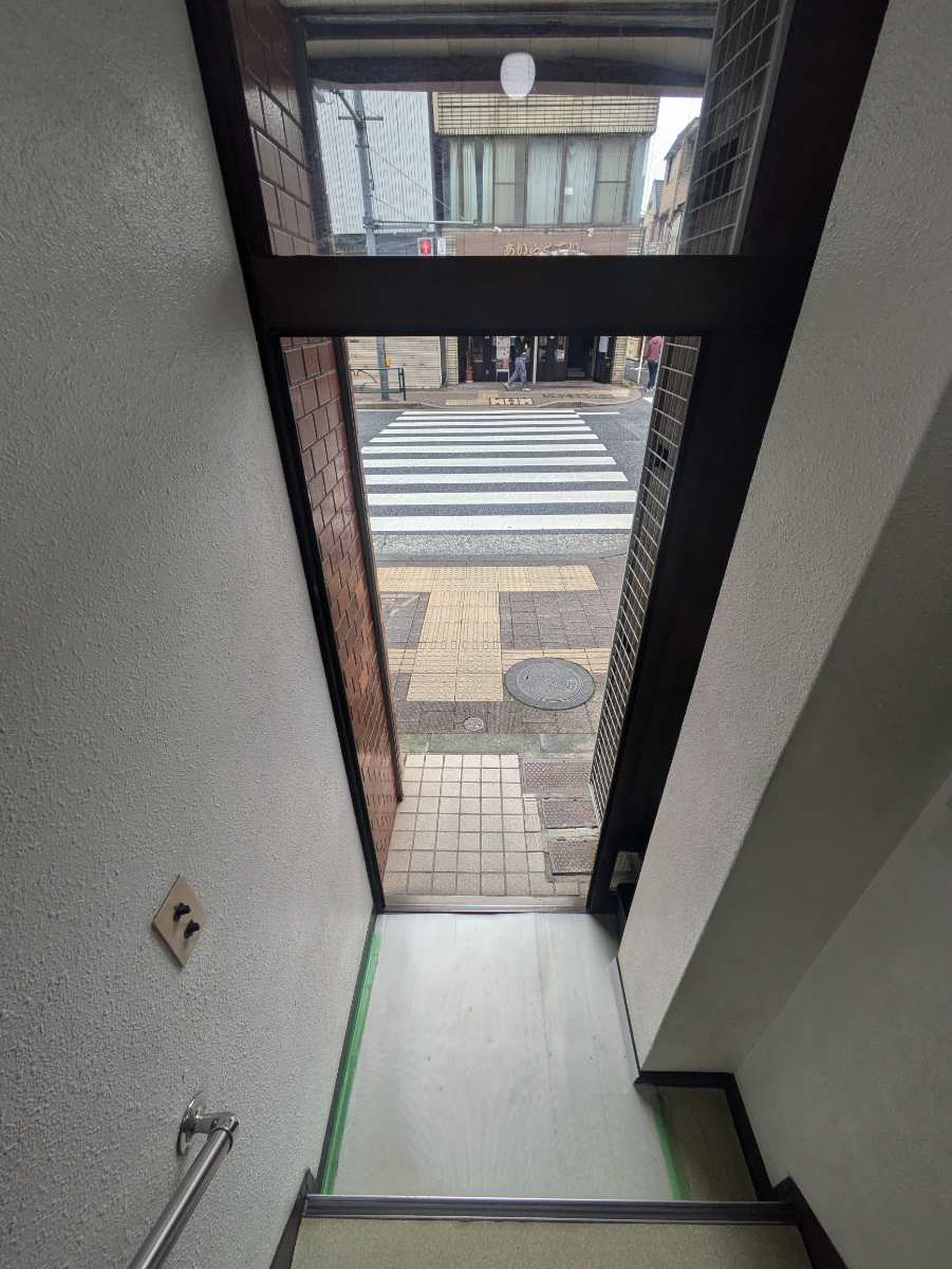 v20250319174131/fresh/building/J00100370524_8