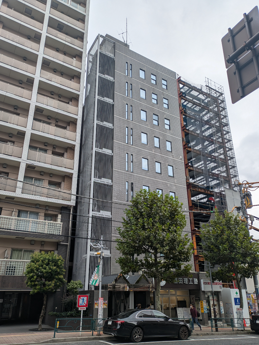 v20250324174119/fresh/building/J00100387724_5