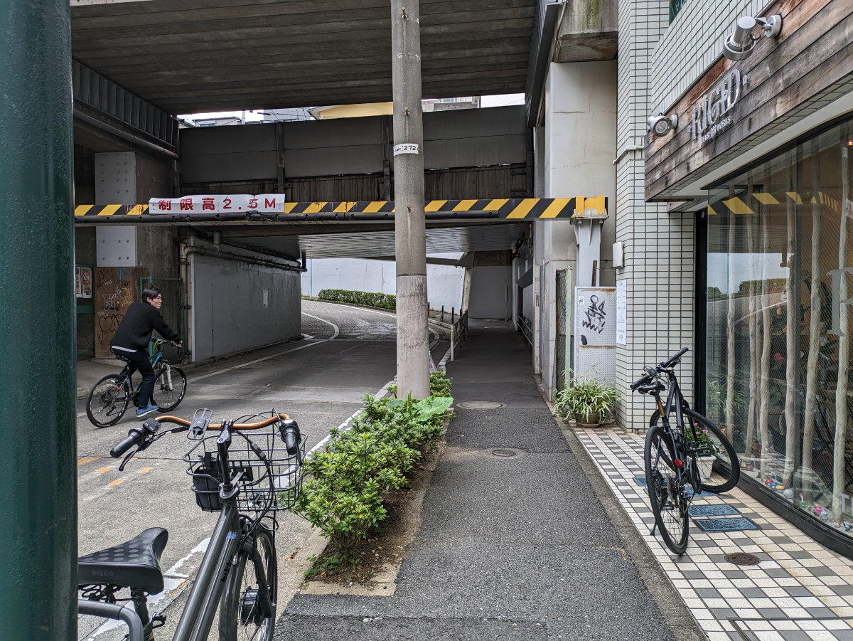 v20250402150806/fresh/building/J00100358512_7