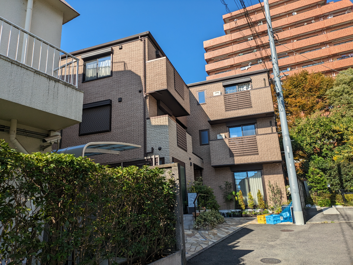 v20250403150658/fresh/building/J00100357892_11