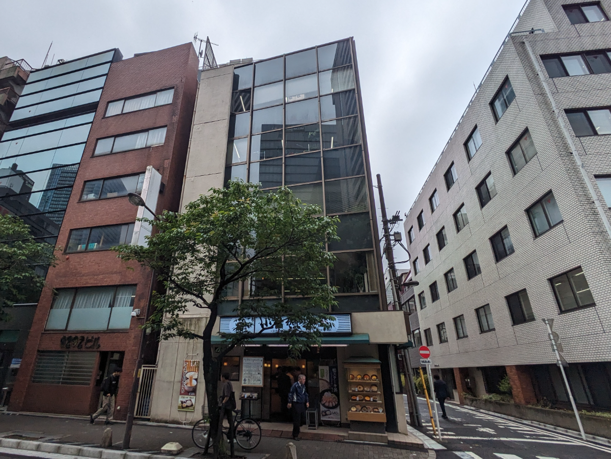 v20250427002254/fresh/building/J00100386272_1