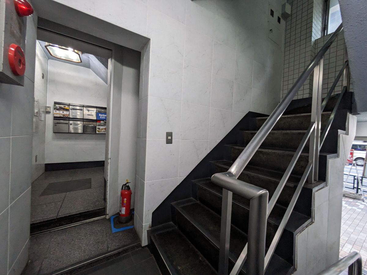 v20250427002254/fresh/building/J00100387015_13