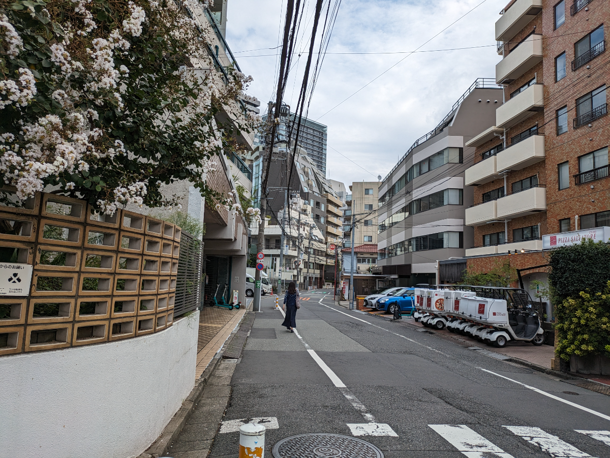 v20250427002254/fresh/building/J00100387042_22