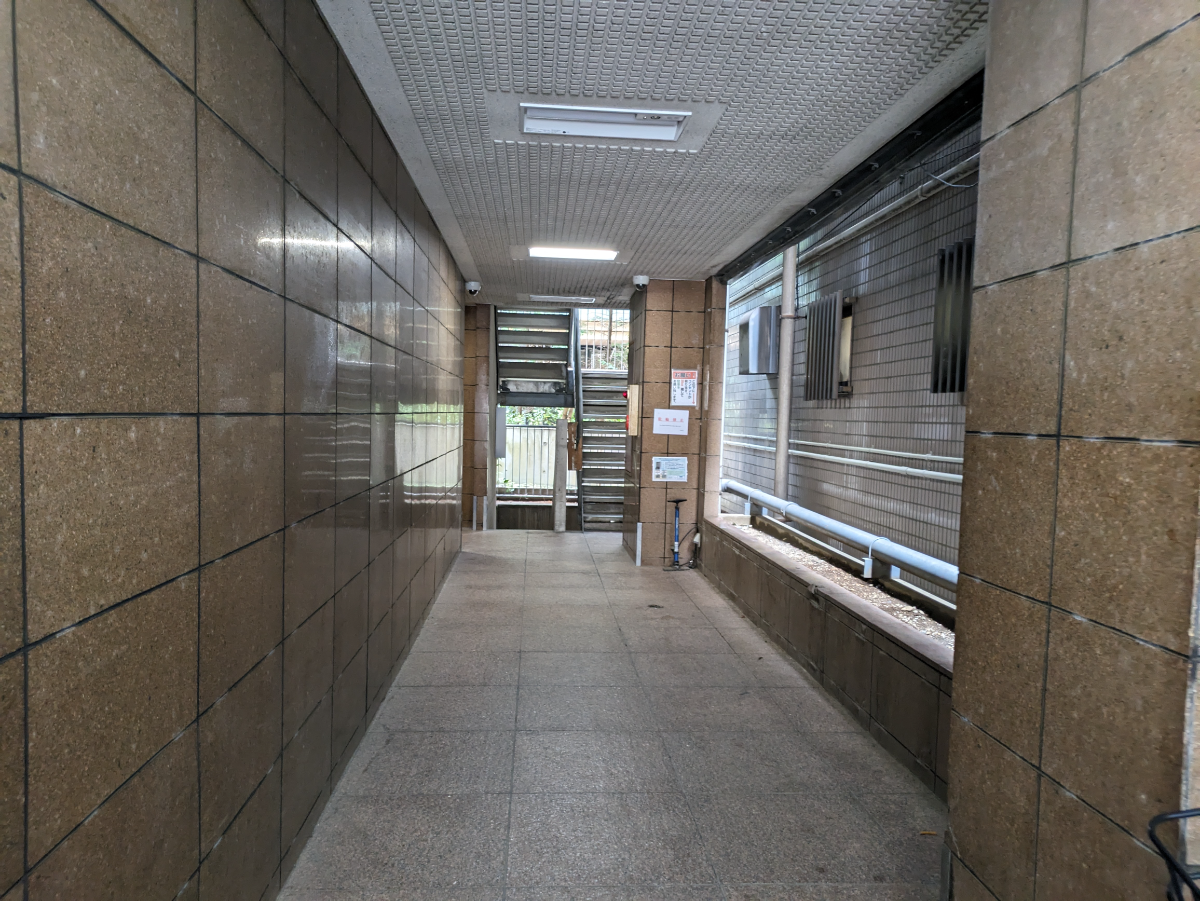 v20250427002254/fresh/building/J00100387348_7