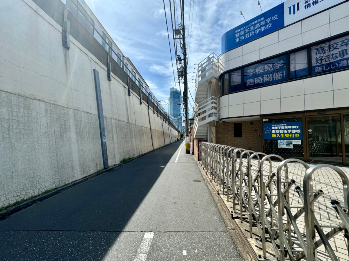 v20250427002254/fresh/building/J00100387517_8