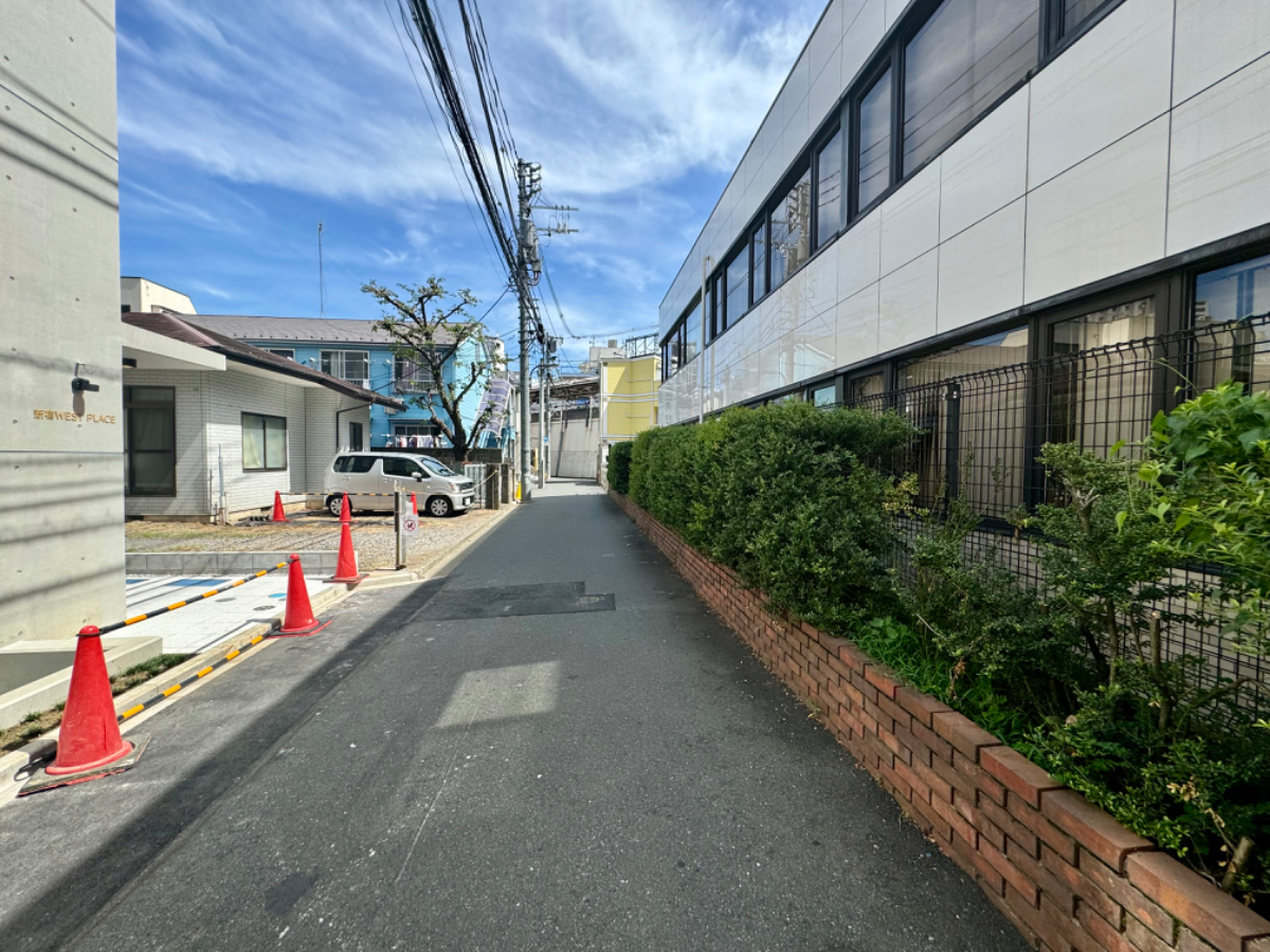 v20250427002254/fresh/building/J00100387517_9