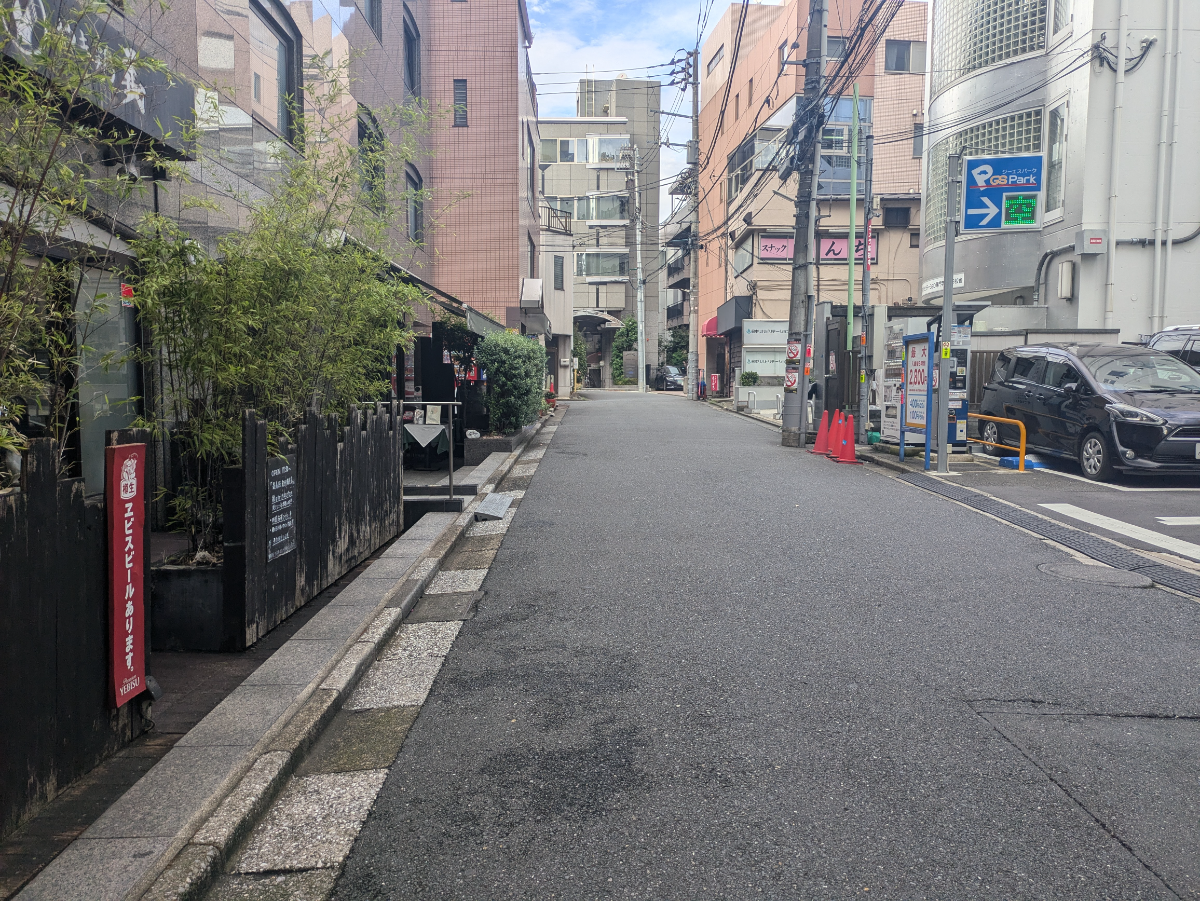 v20250427002254/fresh/building/J00100387704_9