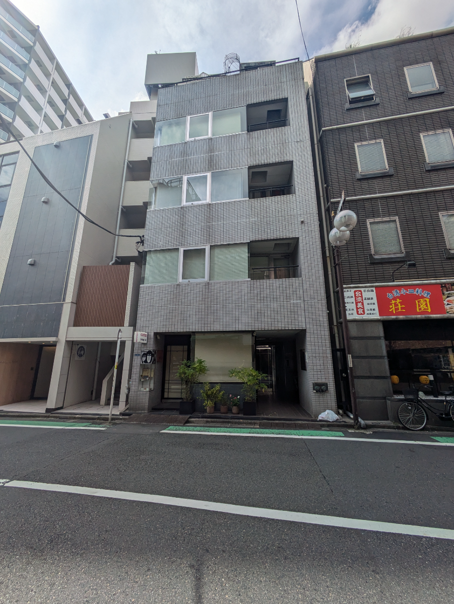v20250427002254/fresh/building/J00100387889_12